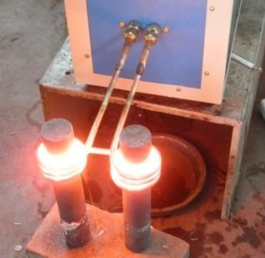 永達自(zì)動送料機(jī)冷(lěng)卻塔等配套設備